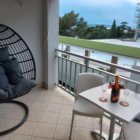 Apartamento 27 *