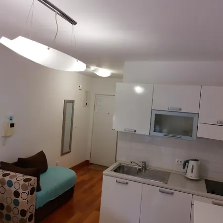 27 Lägenhet
